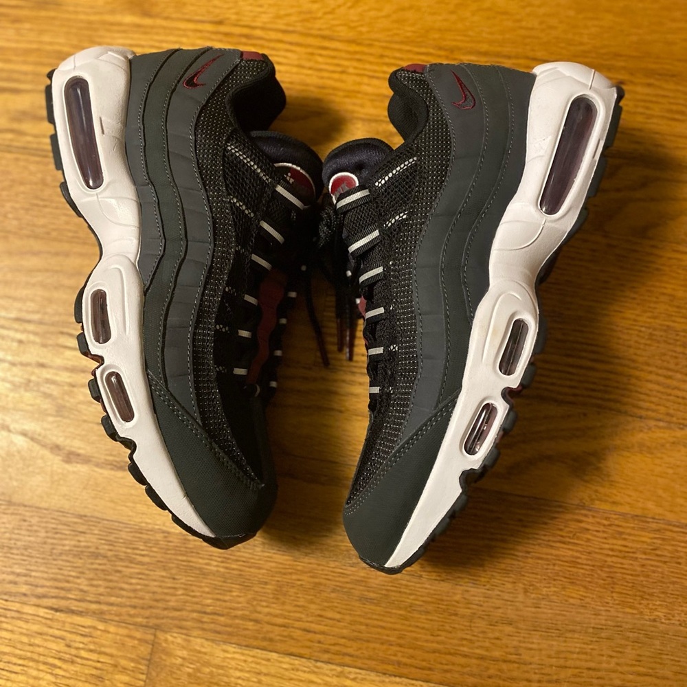 Men’s Nike Air Max 95 Essential